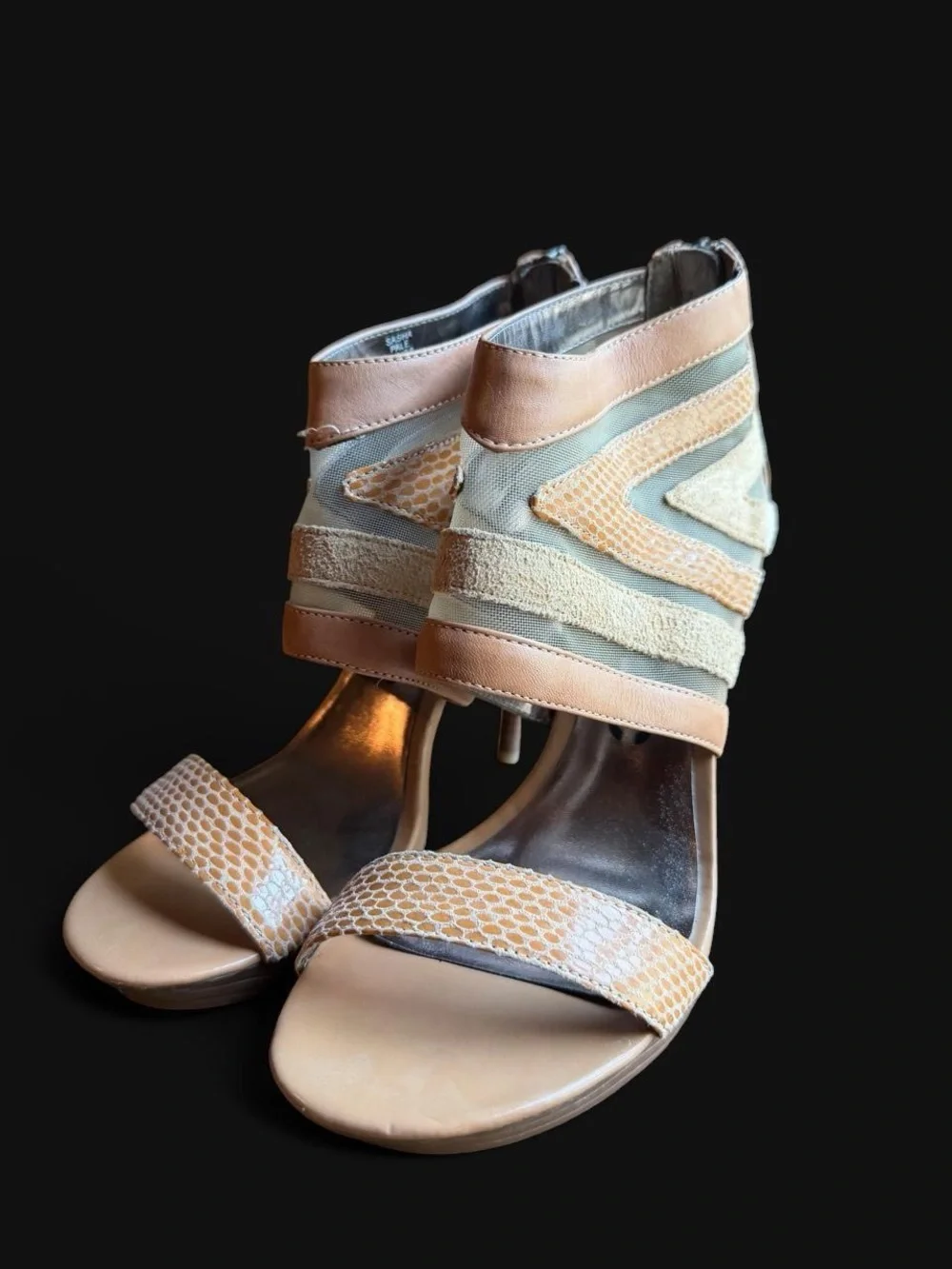 DKNY Sasha suede leather snakeskin strappy taupe beige High Heel Sandals 7.5